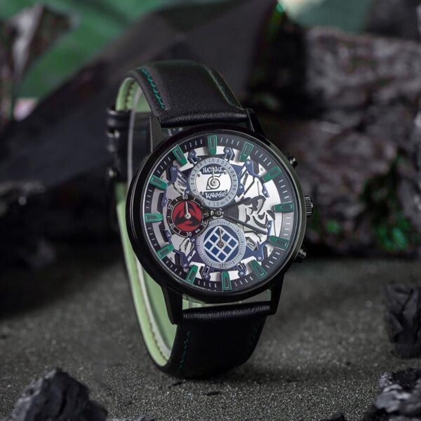 The official Naruto collaboration watch: Anime-themed wristwatch featuring Naruto, Uchiha Sasuke, Itachi, and Kakashi.